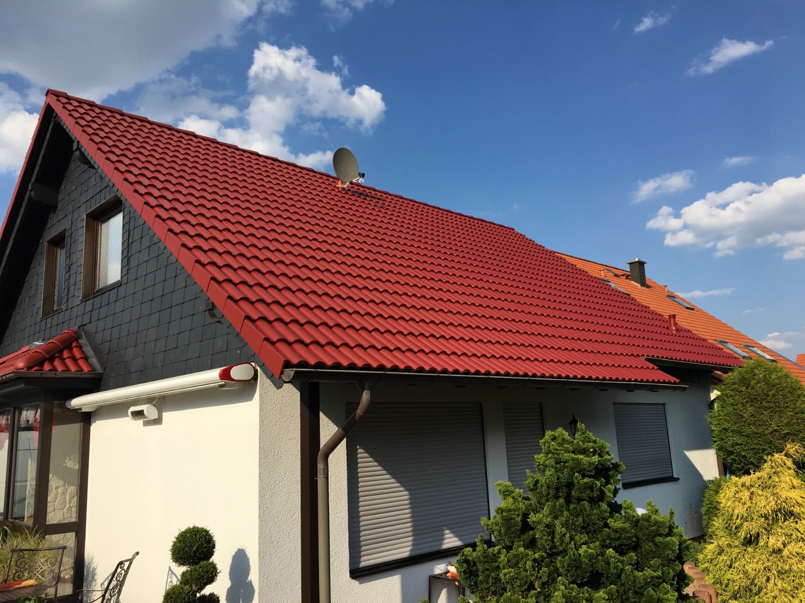 Sauberes Dach nach Beschichtung