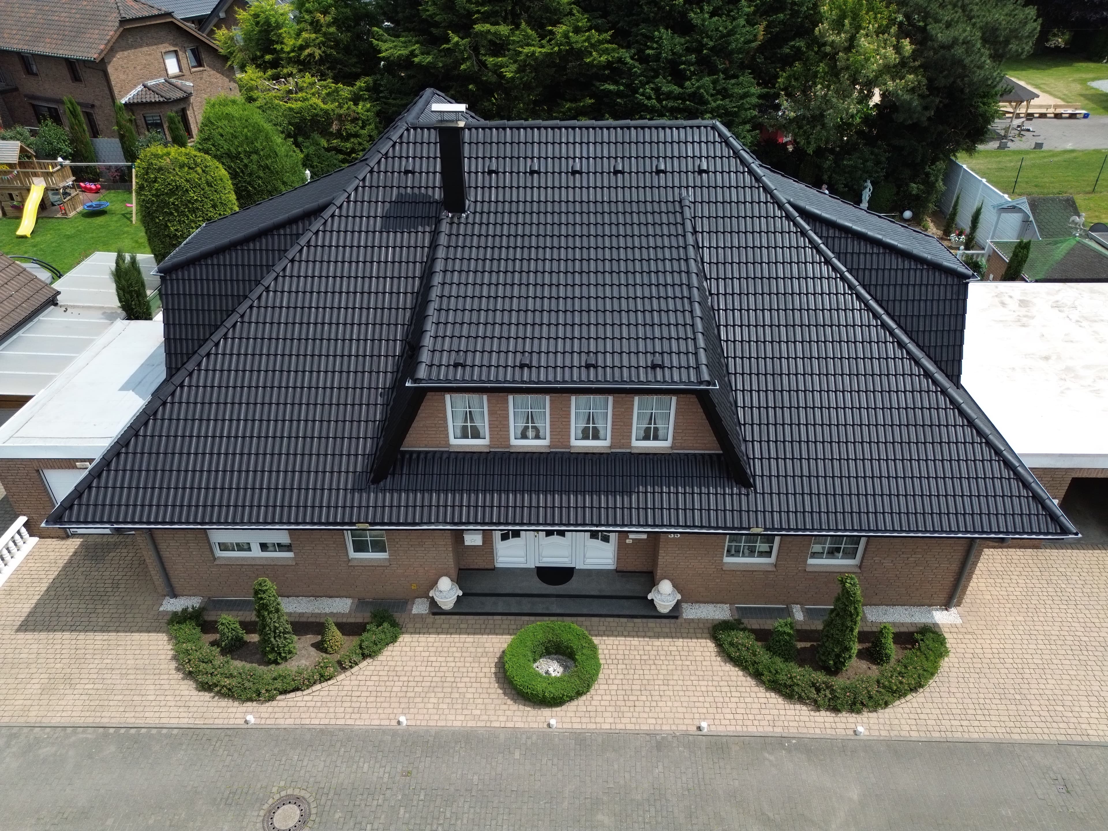 Dachprojekt — Modernes Haus